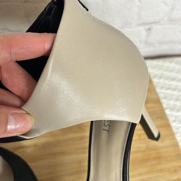 Nine West Twist Peep Toe Pump EUC - Picture 7 of 9